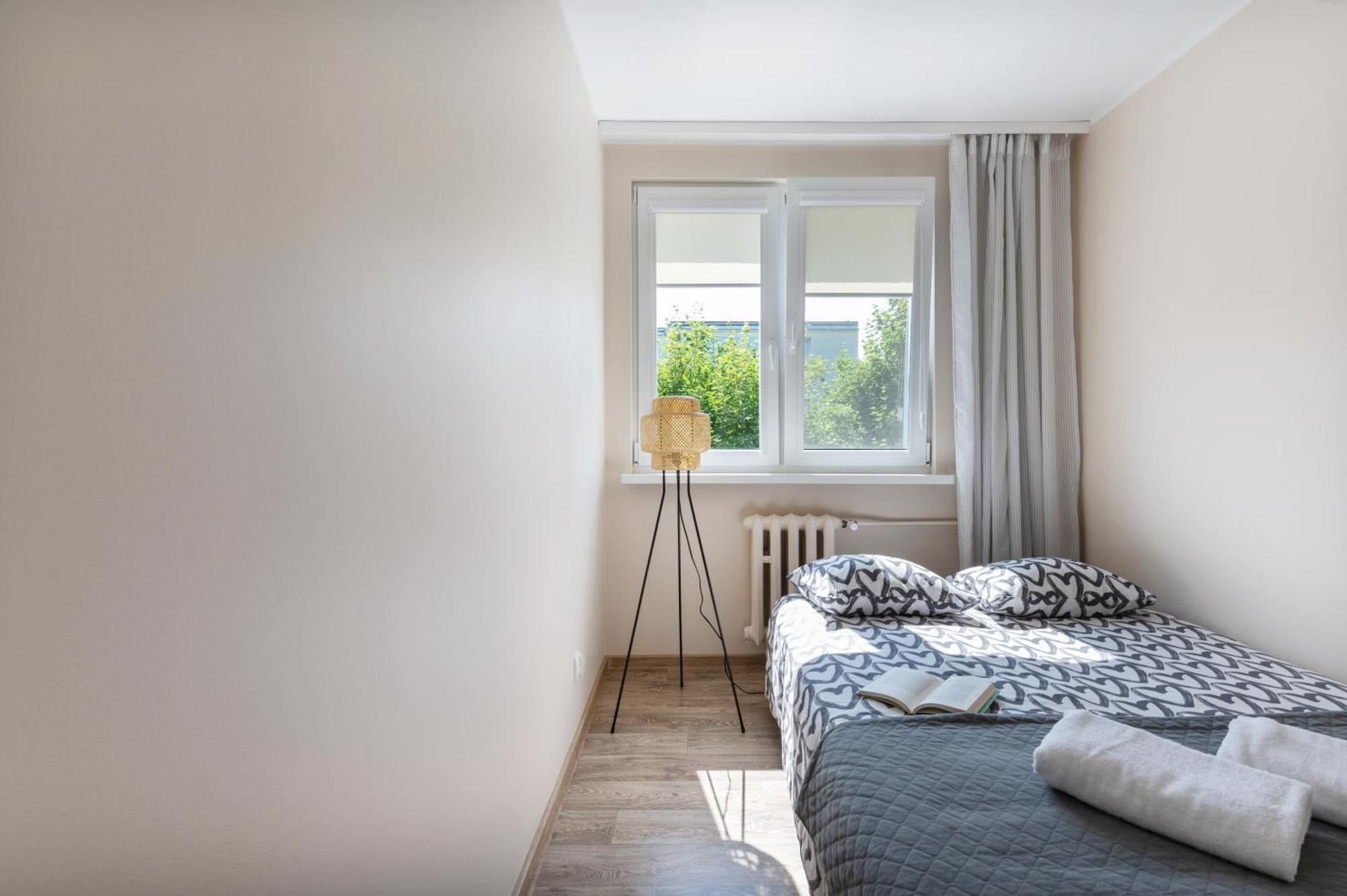 Initium - - Obroncow Wybrzeza 6d Gdańsk